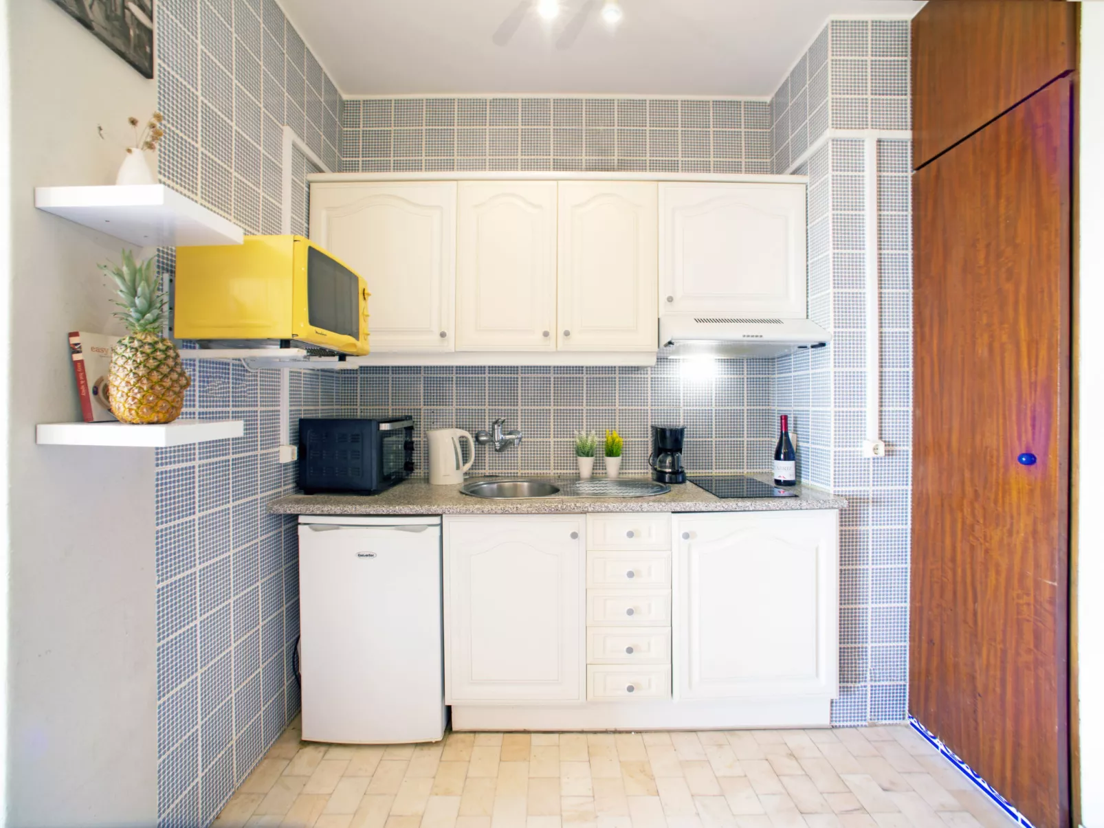 Alvor Bay Dream-Inside