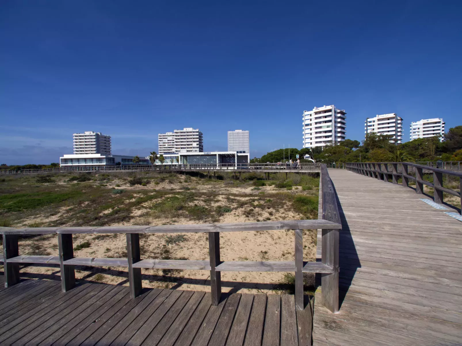 Alvor Bay Dream-Outside