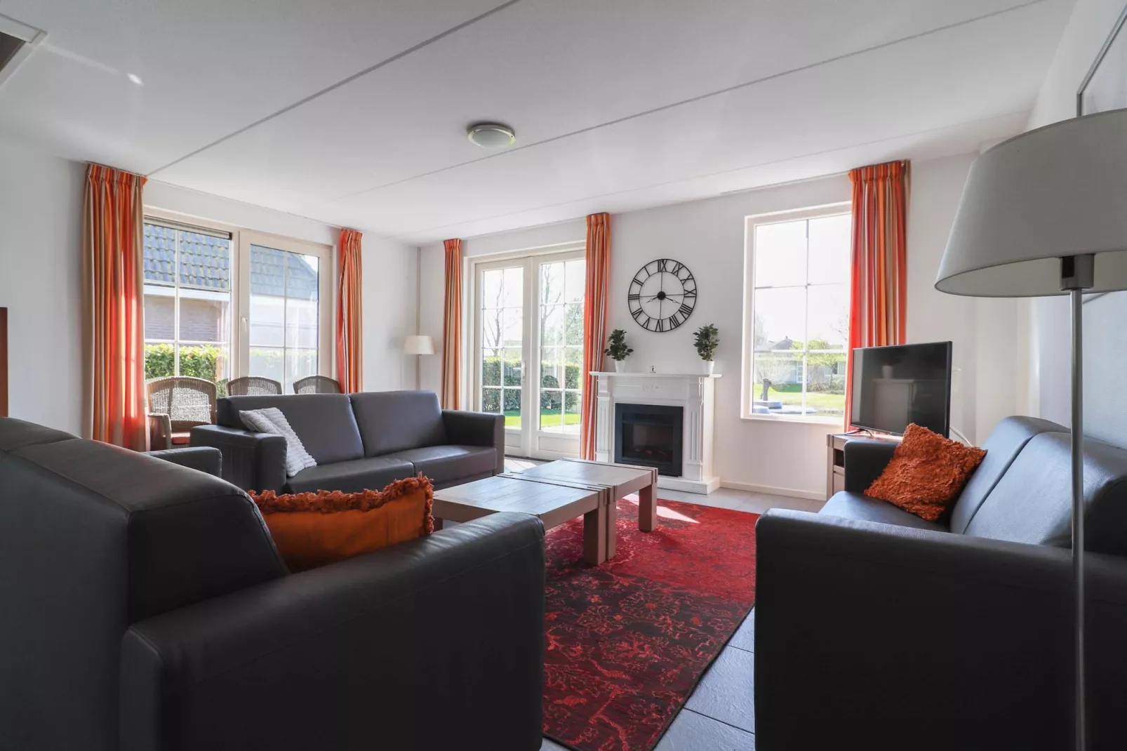 Beach Resort Makkum 32-Salon