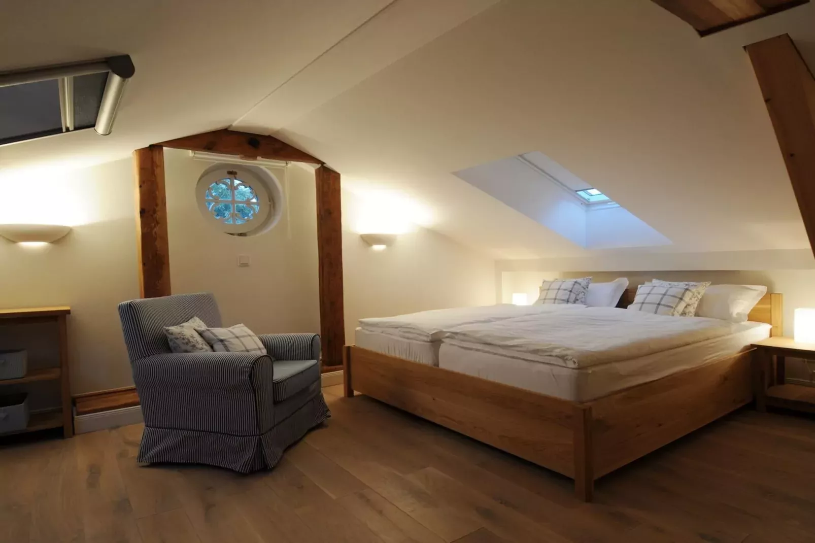 Gutshaus Zicker -Wohnung 9-Chambre
