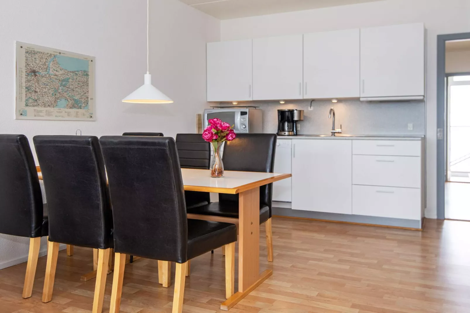 3 room,ground floor or 1.-Indoor
