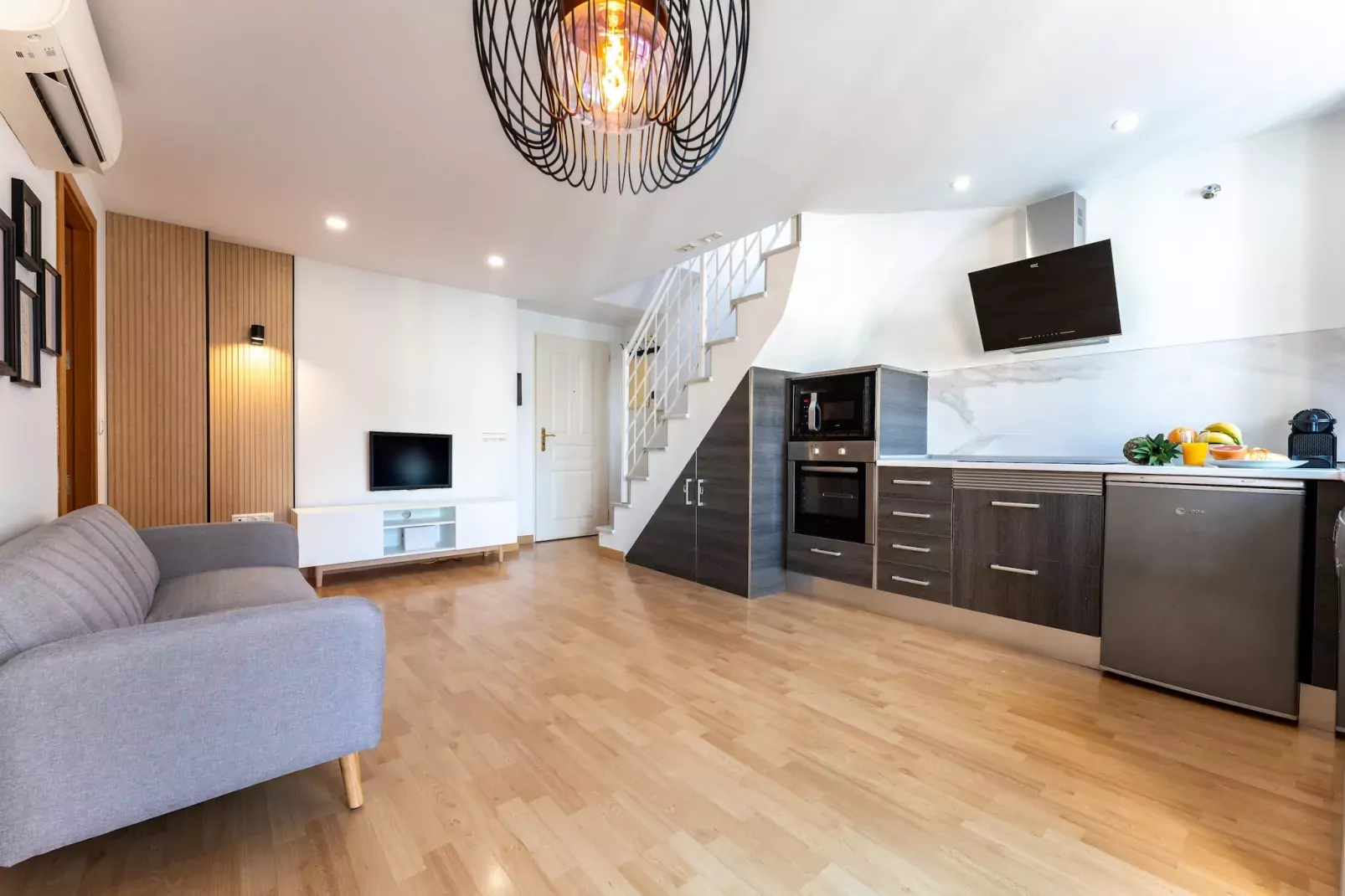 CT 252 - Faro's Malaga Citylights - Amazing Roof Terrace-Kitchen
