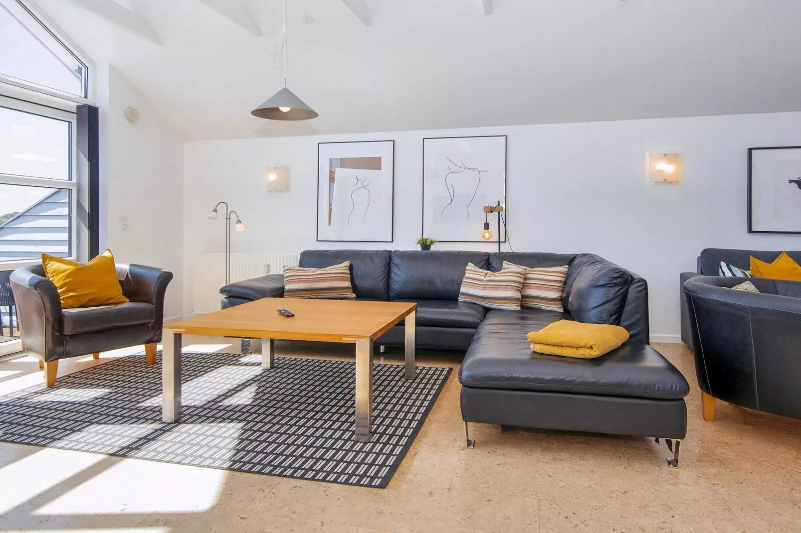 3 room,1 st floor,penthouse-Innen