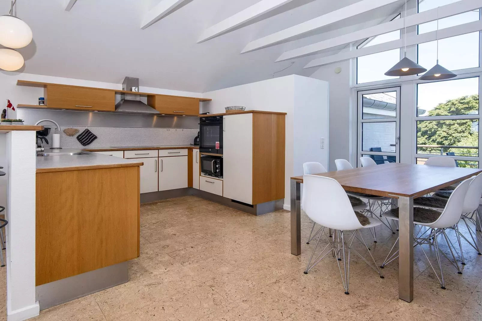 3 room,1 st floor,penthouse-Innen