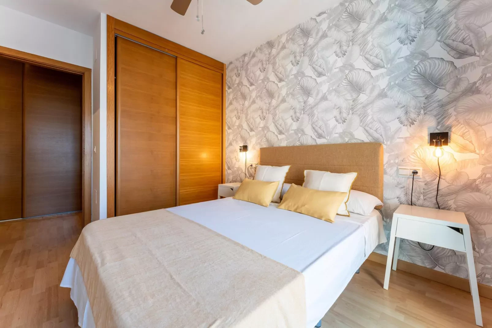 CT 252 - Faro's Malaga Citylights - Amazing Roof Terrace-Bedroom