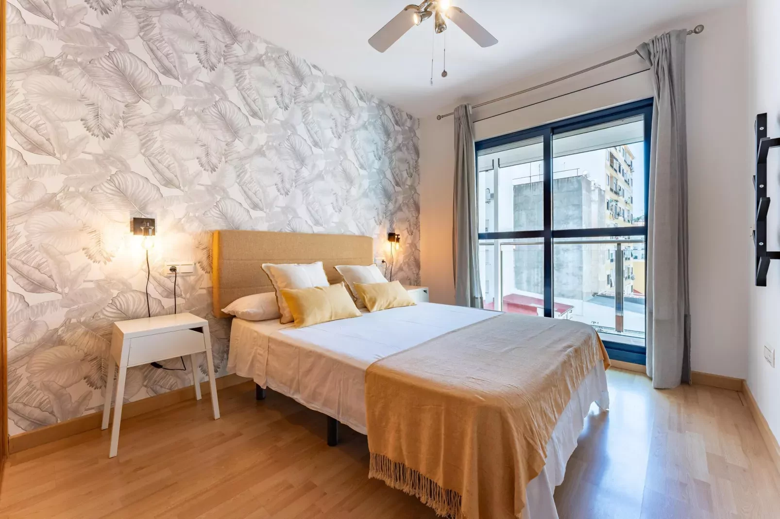 CT 252 - Faro's Malaga Citylights - Amazing Roof Terrace-Bedroom