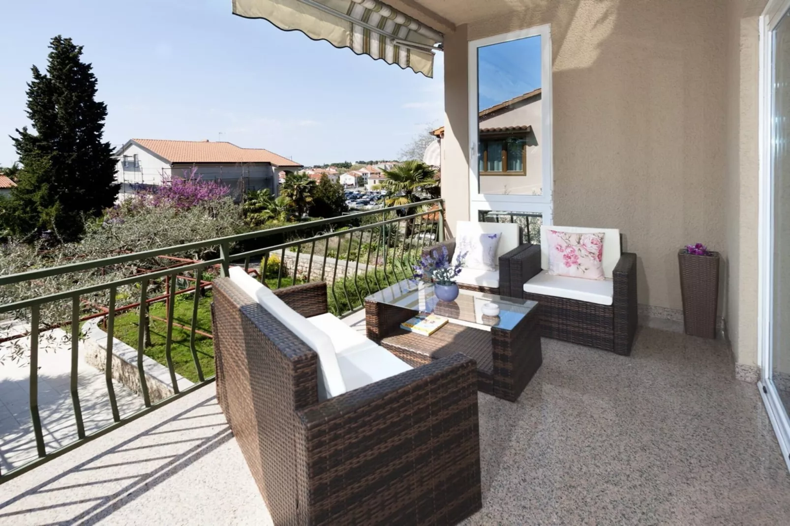Apartment Rocco-Terrace balcony