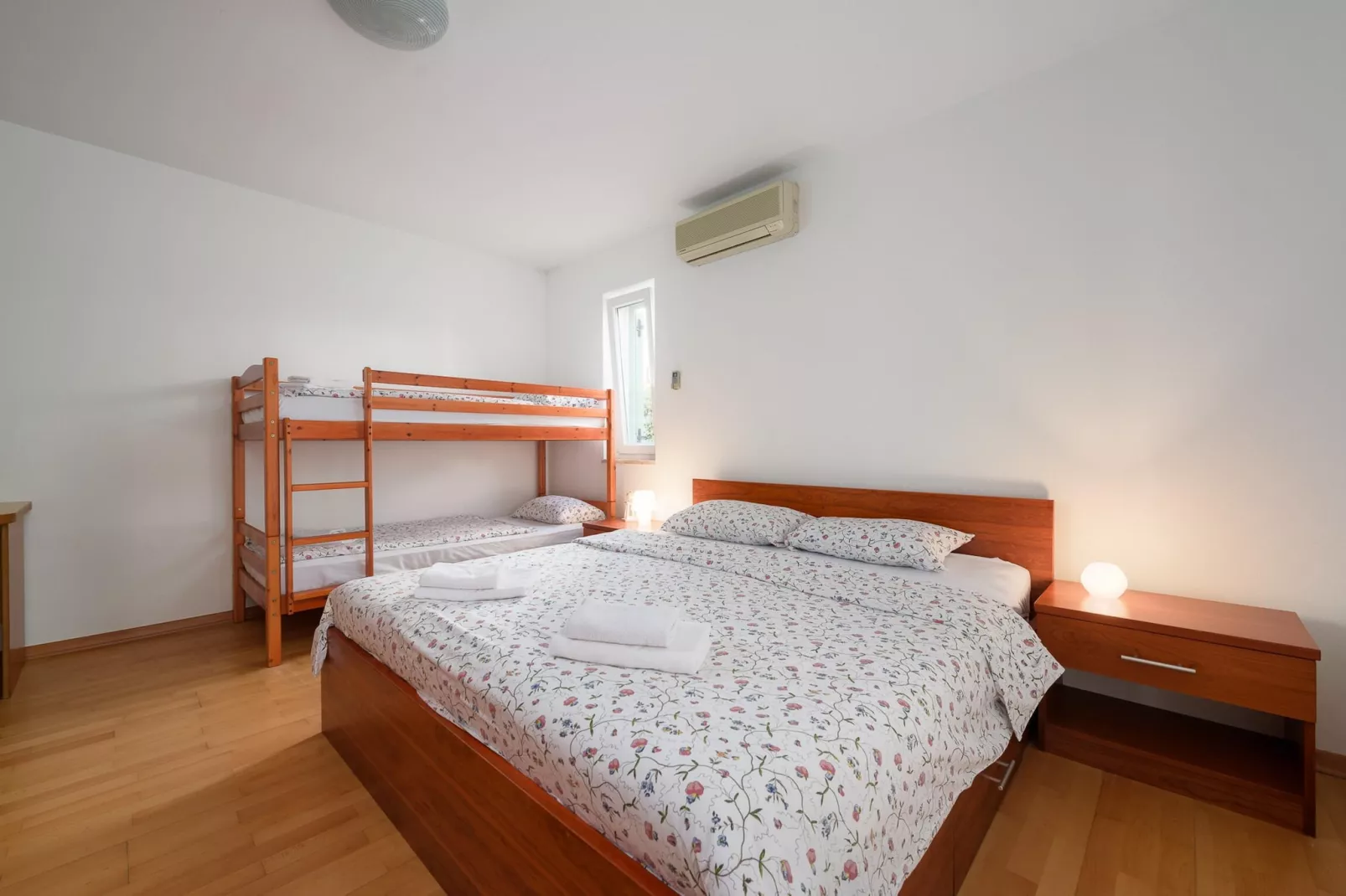 Apartment Inteuro Porec-Bedroom