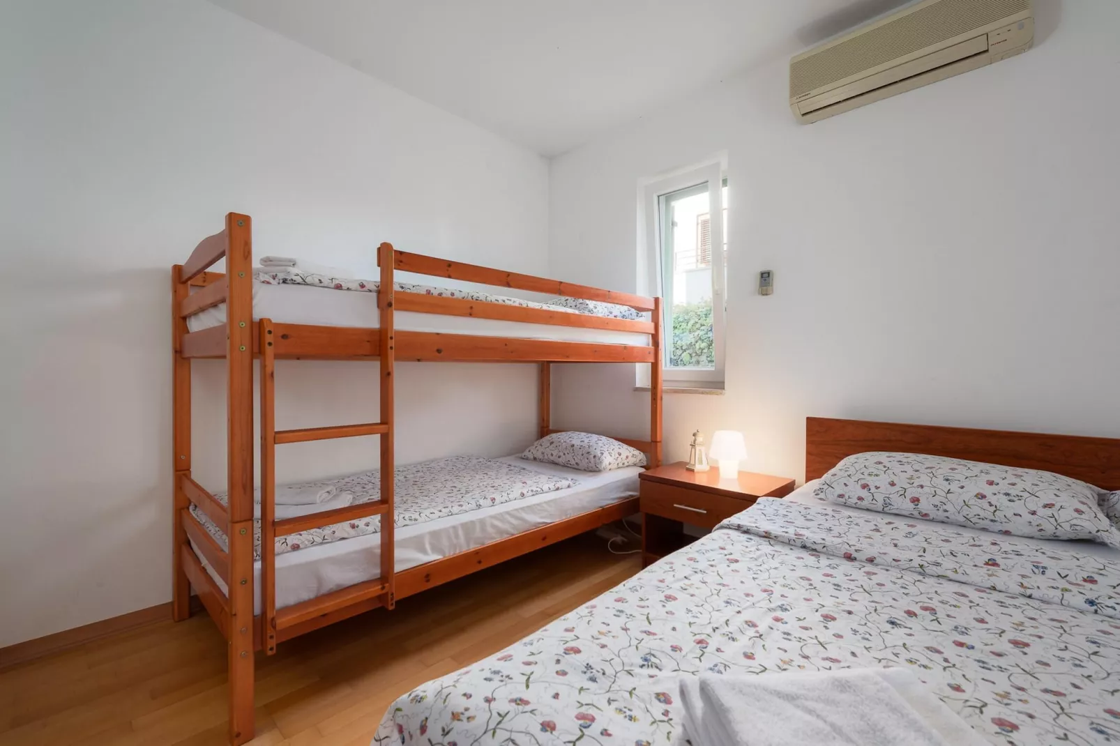Apartment Inteuro Porec-Bedroom