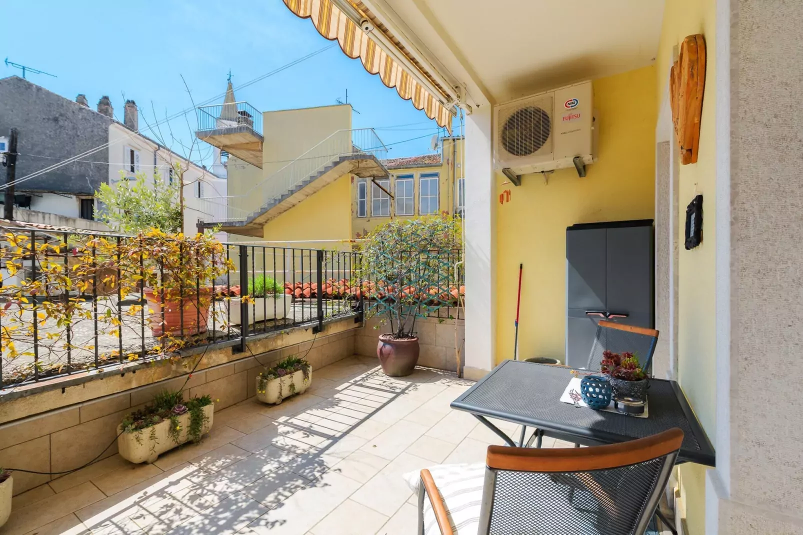 Apartment Nina-Terrace balcony