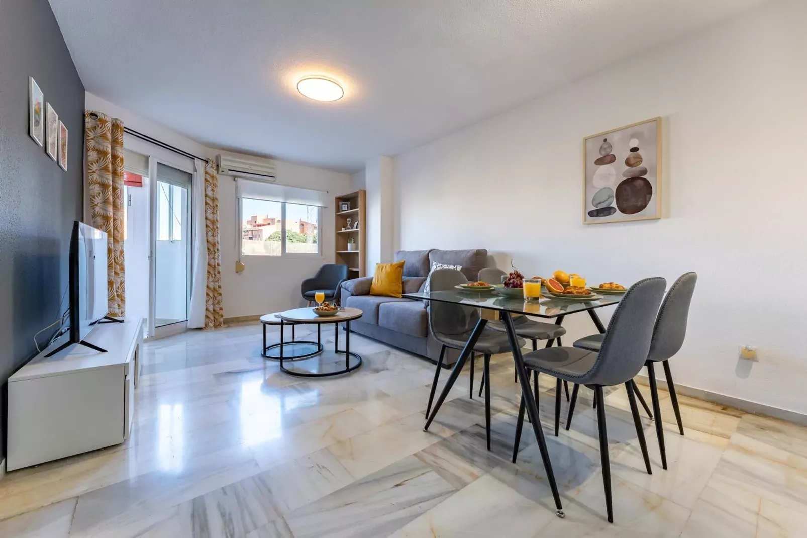 CT 245 - Faro's Arroyo de la Miel Apartment - Cuddly Nest for 2-Esszimmer