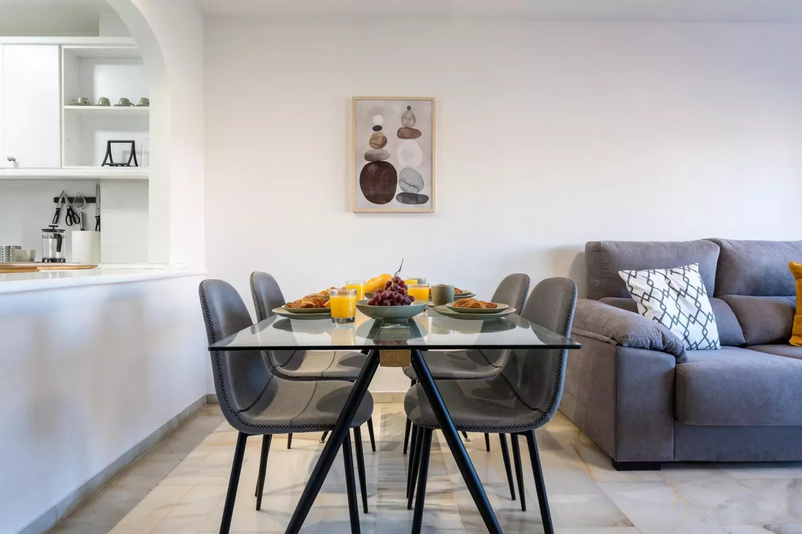 CT 245 - Faro's Arroyo de la Miel Apartment - Cuddly Nest for 2-Esszimmer
