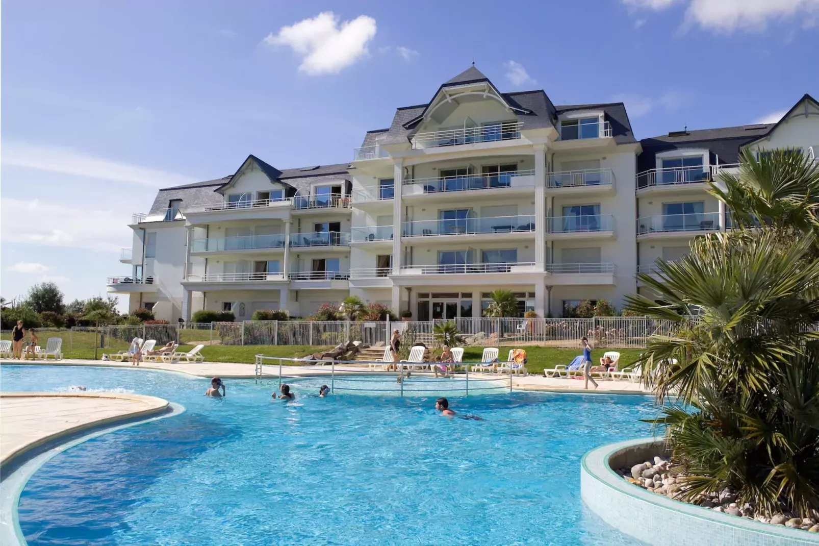 Domaine de Fontenelles 2-Pool