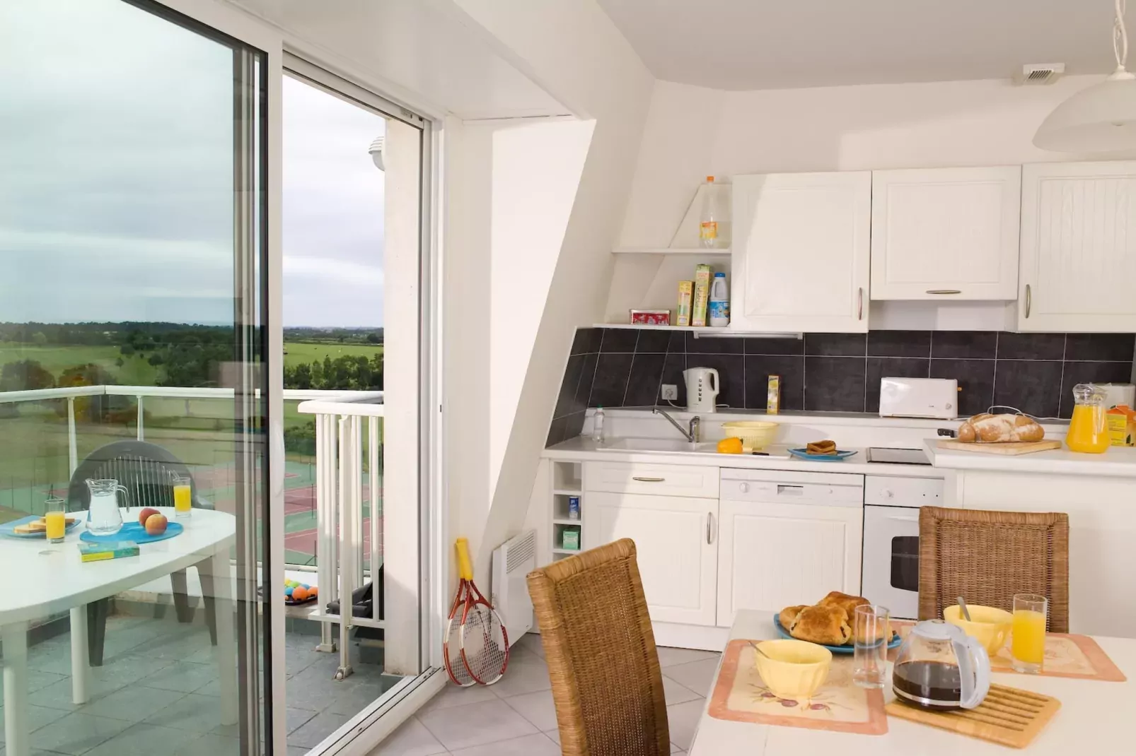 Domaine de Fontenelles 2-Kitchen