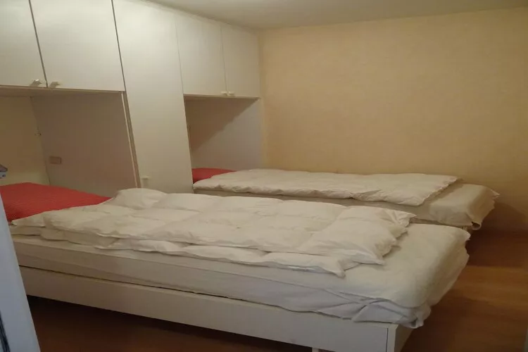 SUNFLOWER 203-Bedroom