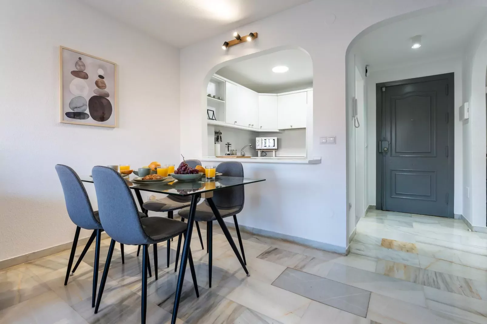 CT 245 - Faro's Arroyo de la Miel Apartment - Cuddly Nest for 2-Esszimmer