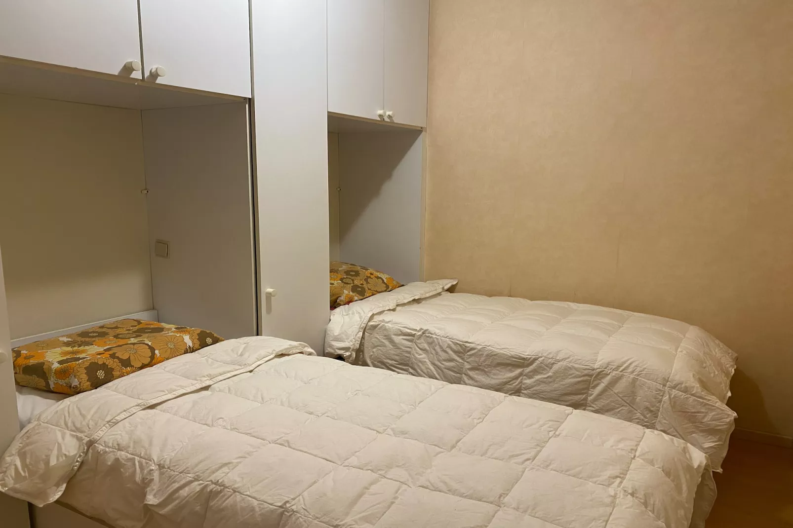 SUNFLOWER 203-Bedroom