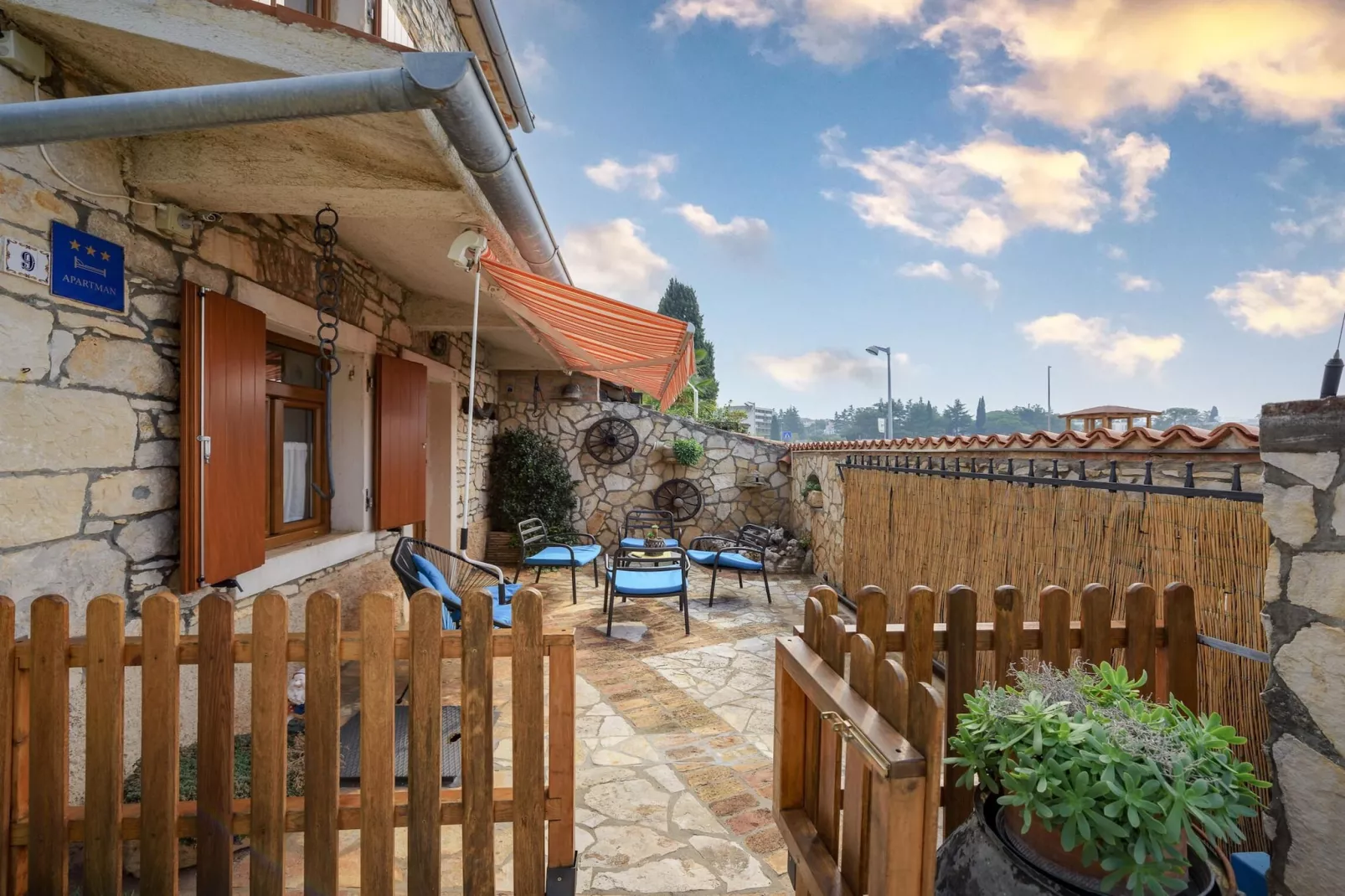 Casa Astrid-Exterior summer