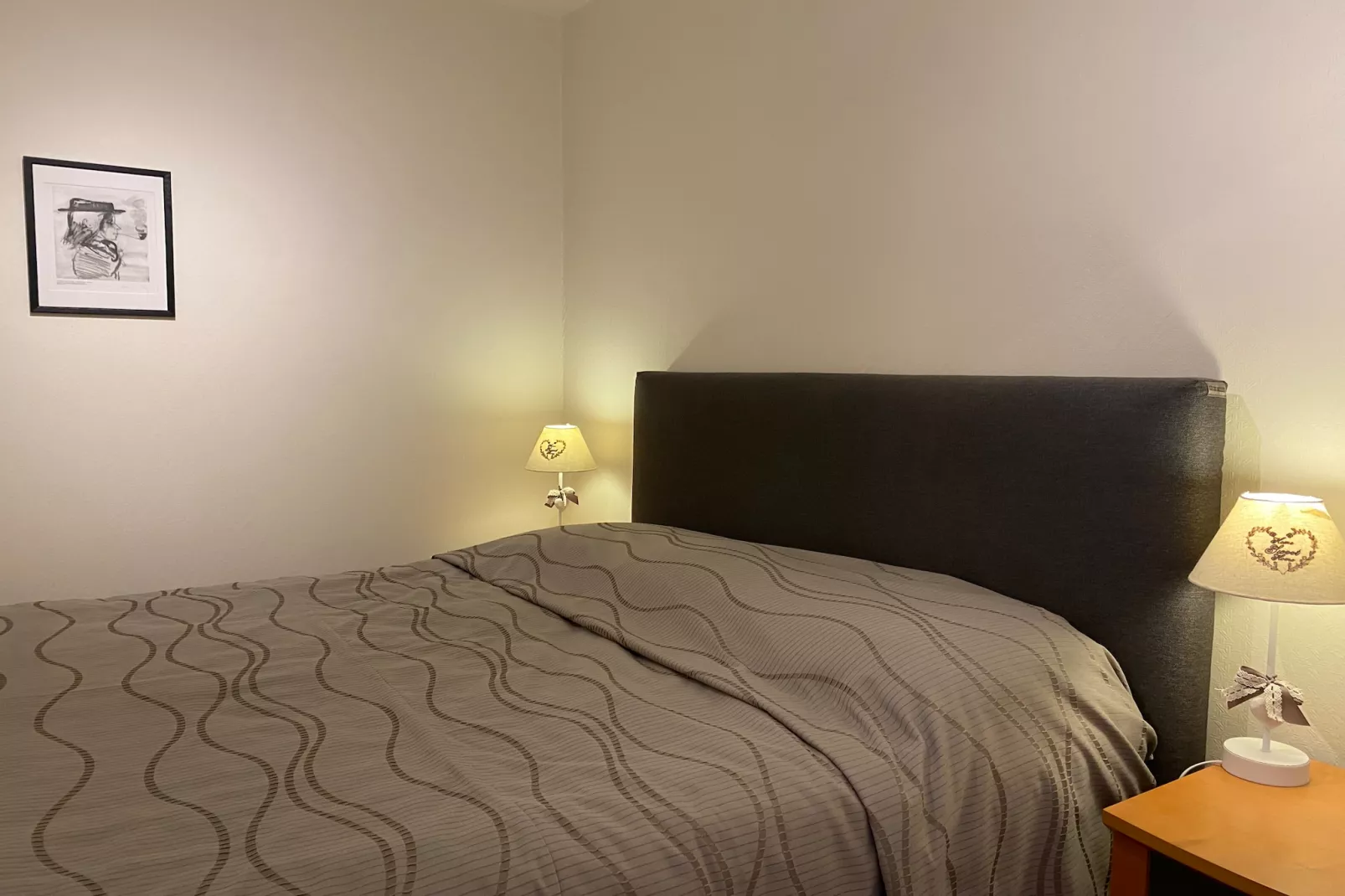 SUNFLOWER 404-Bedroom