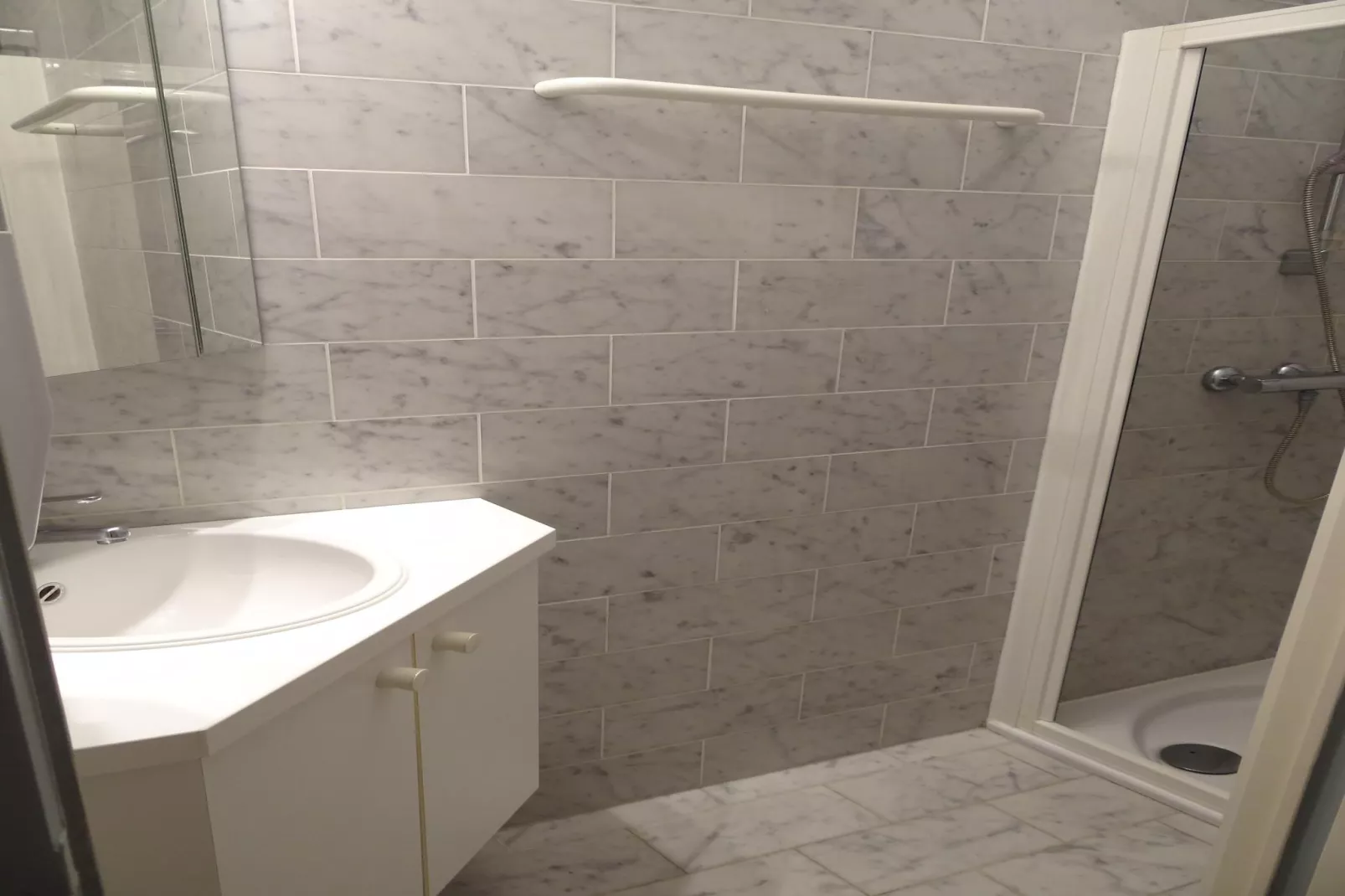 CASINO AB A0403GAR-Bathroom