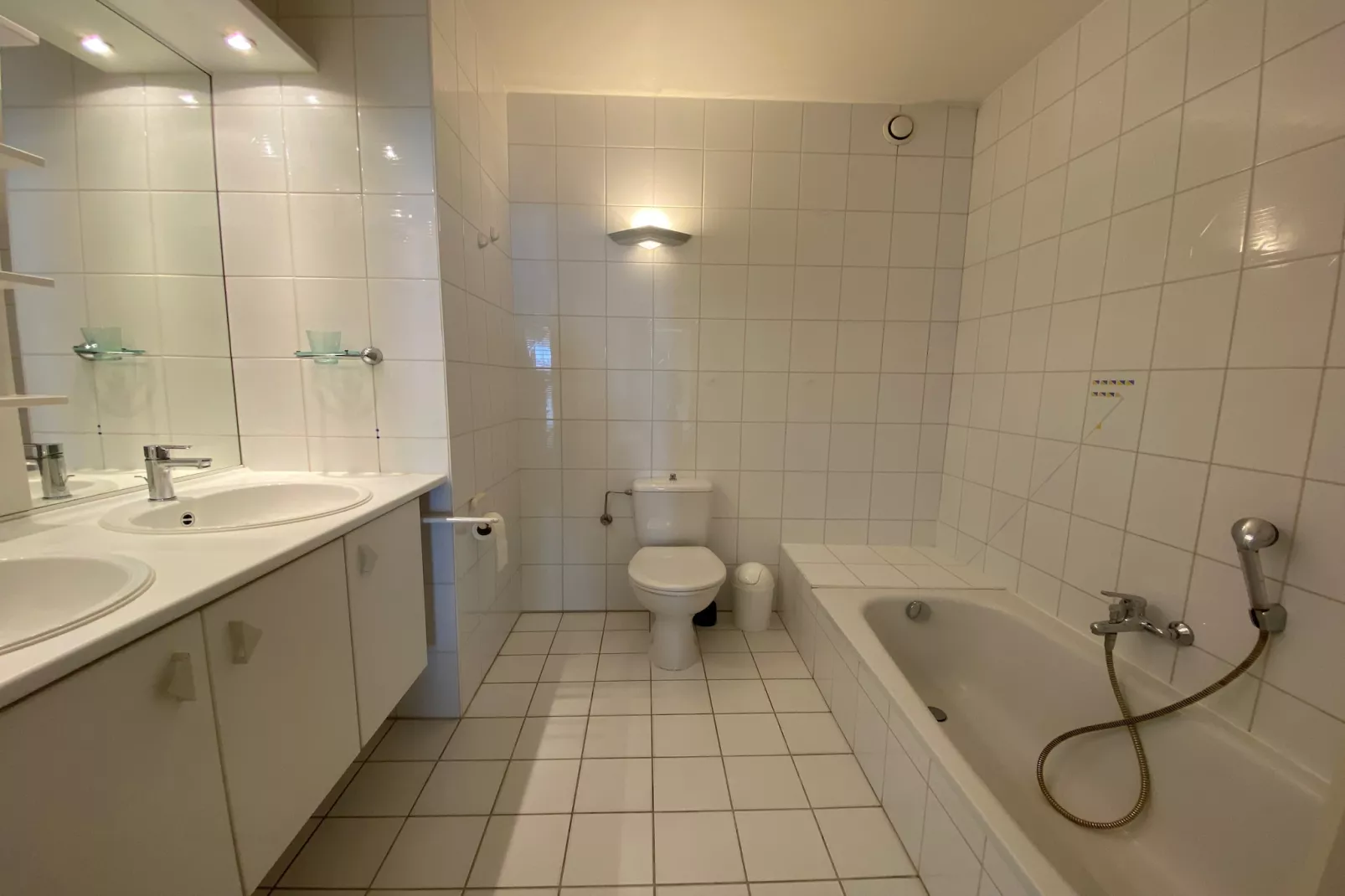 CASINO AB A0803GAR-Bathroom