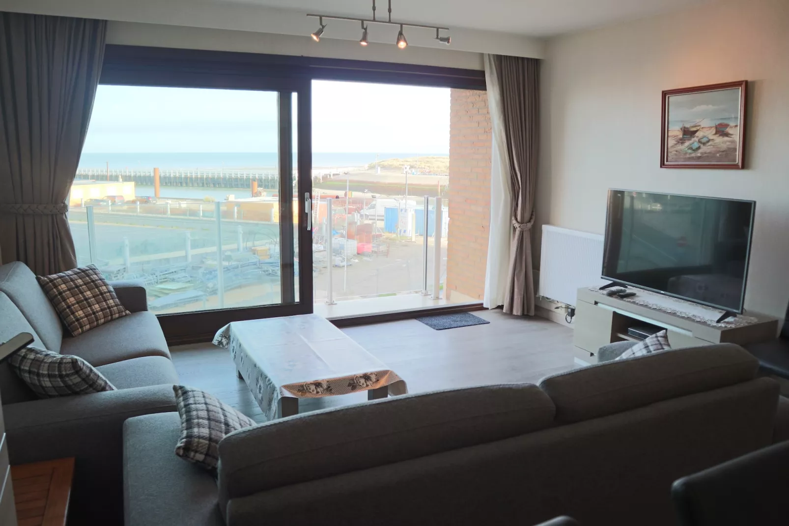 DEN OEVER II 201-Living room
