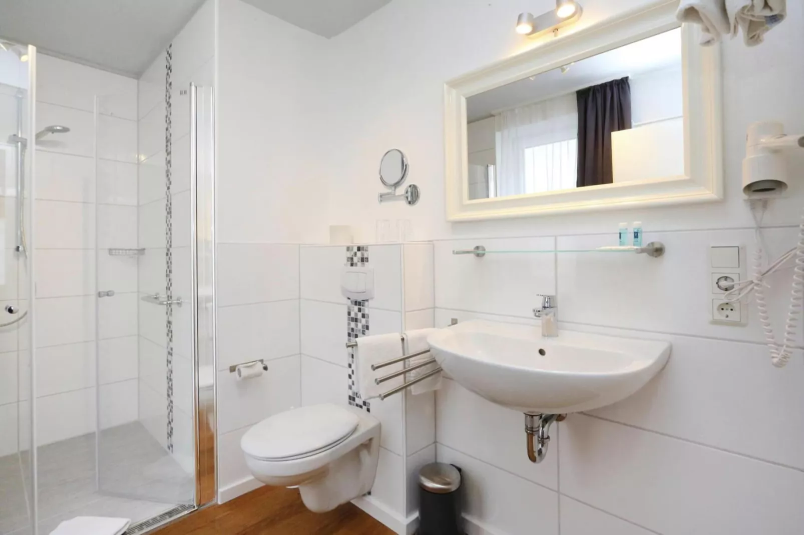 Zaunkönig-Bathroom