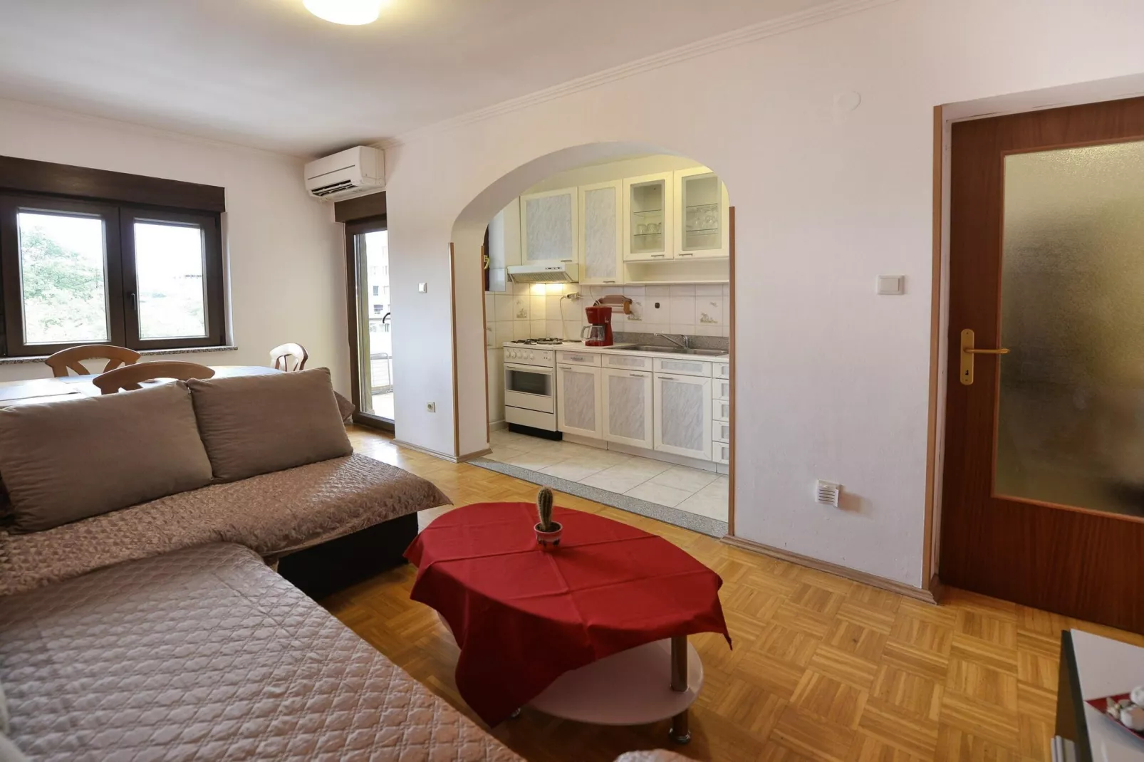 Apartman Kuki-Living room