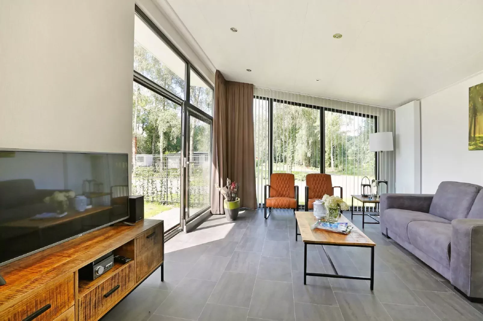 Vakantiepark De Lochemse Berg 1-Living room