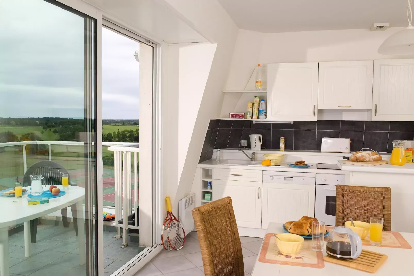 Le Domaine de Fontenelles 7-Kitchen