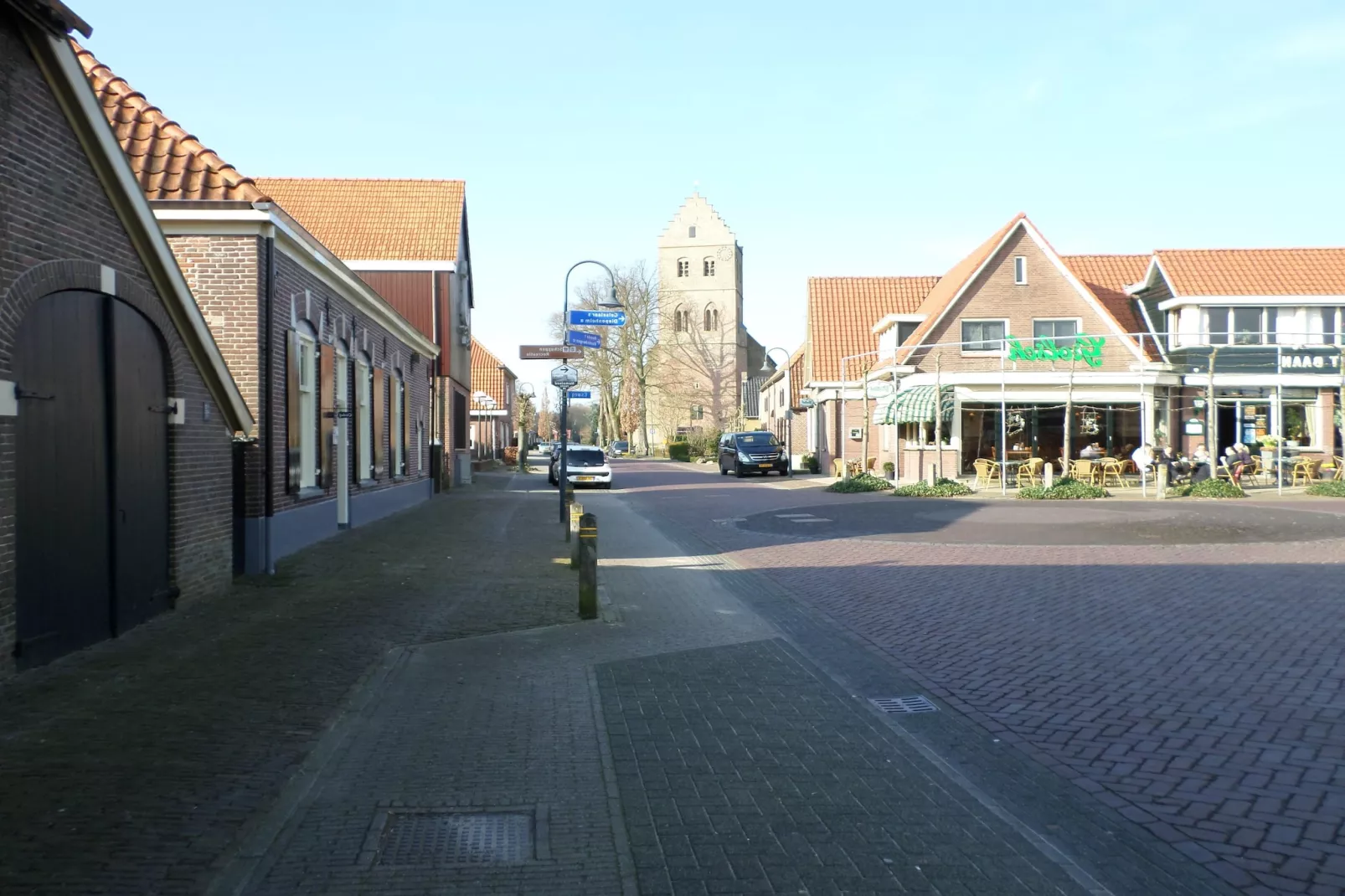 Bakhuus-Exterior summer