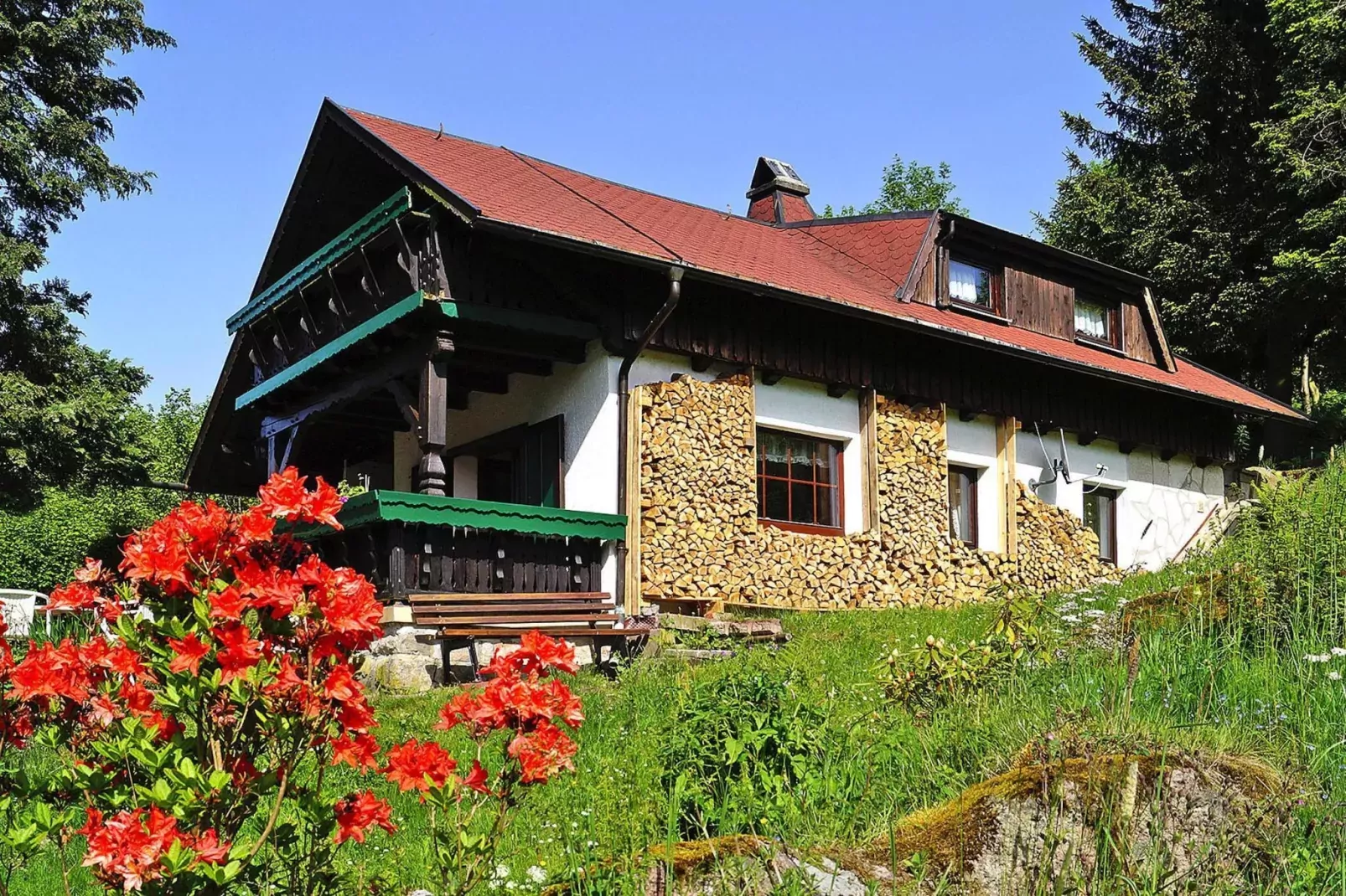 Am Hermannsberg-Exterior summer