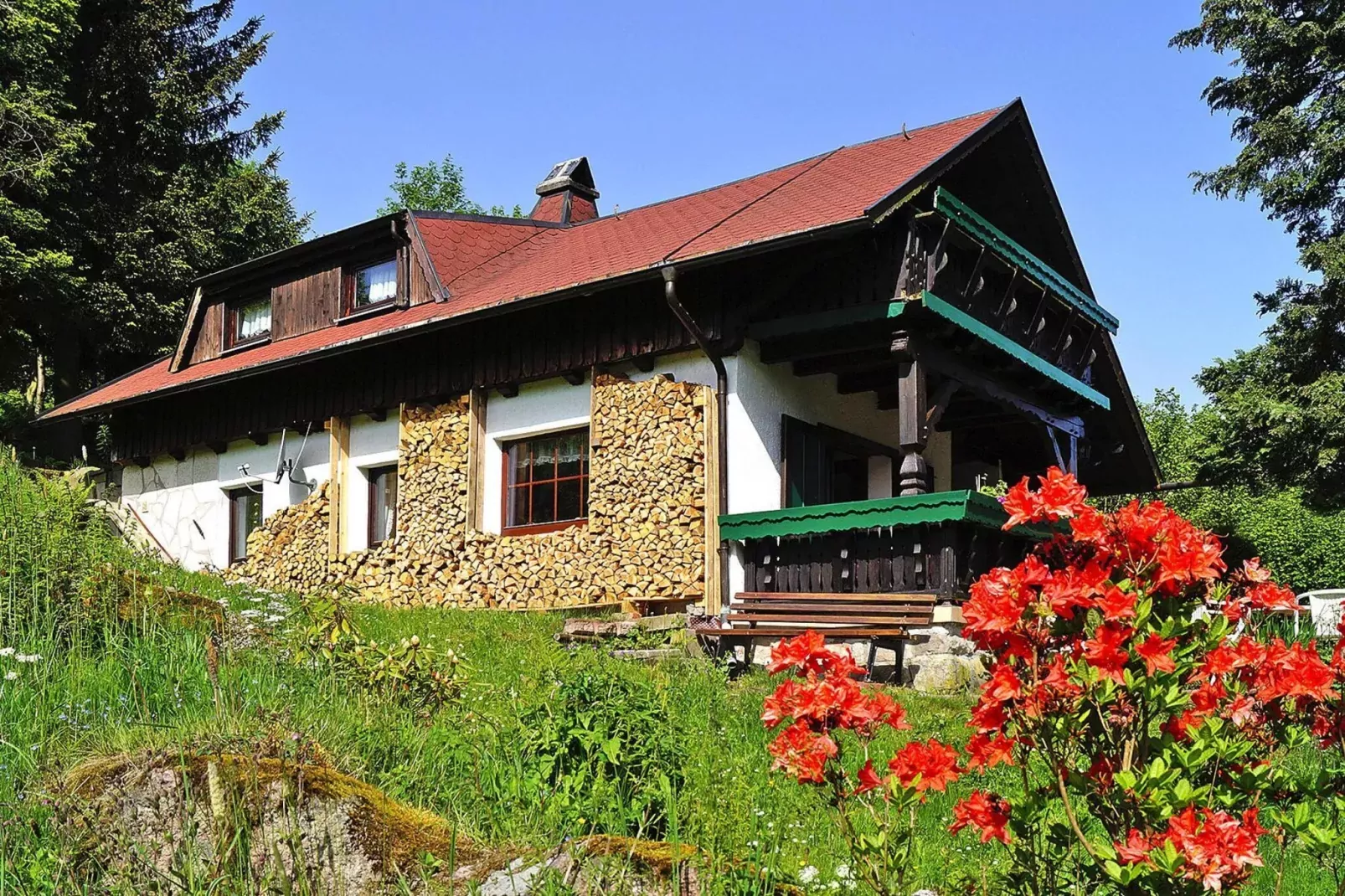 Am Hermannsberg-Exterior summer