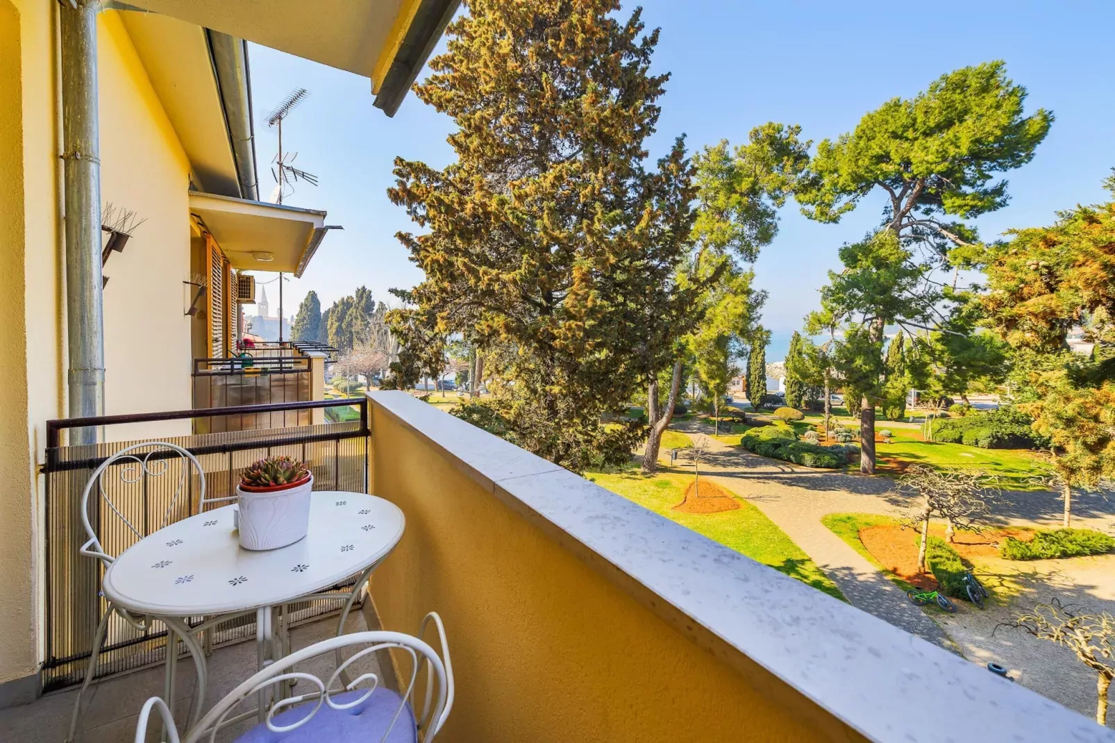 Premium apartment Peschiera Porec-Terrace balcony