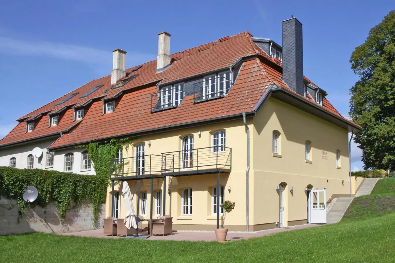 Birgit 7-8 Personen ganzes Haus 289 qm-Exterior summer