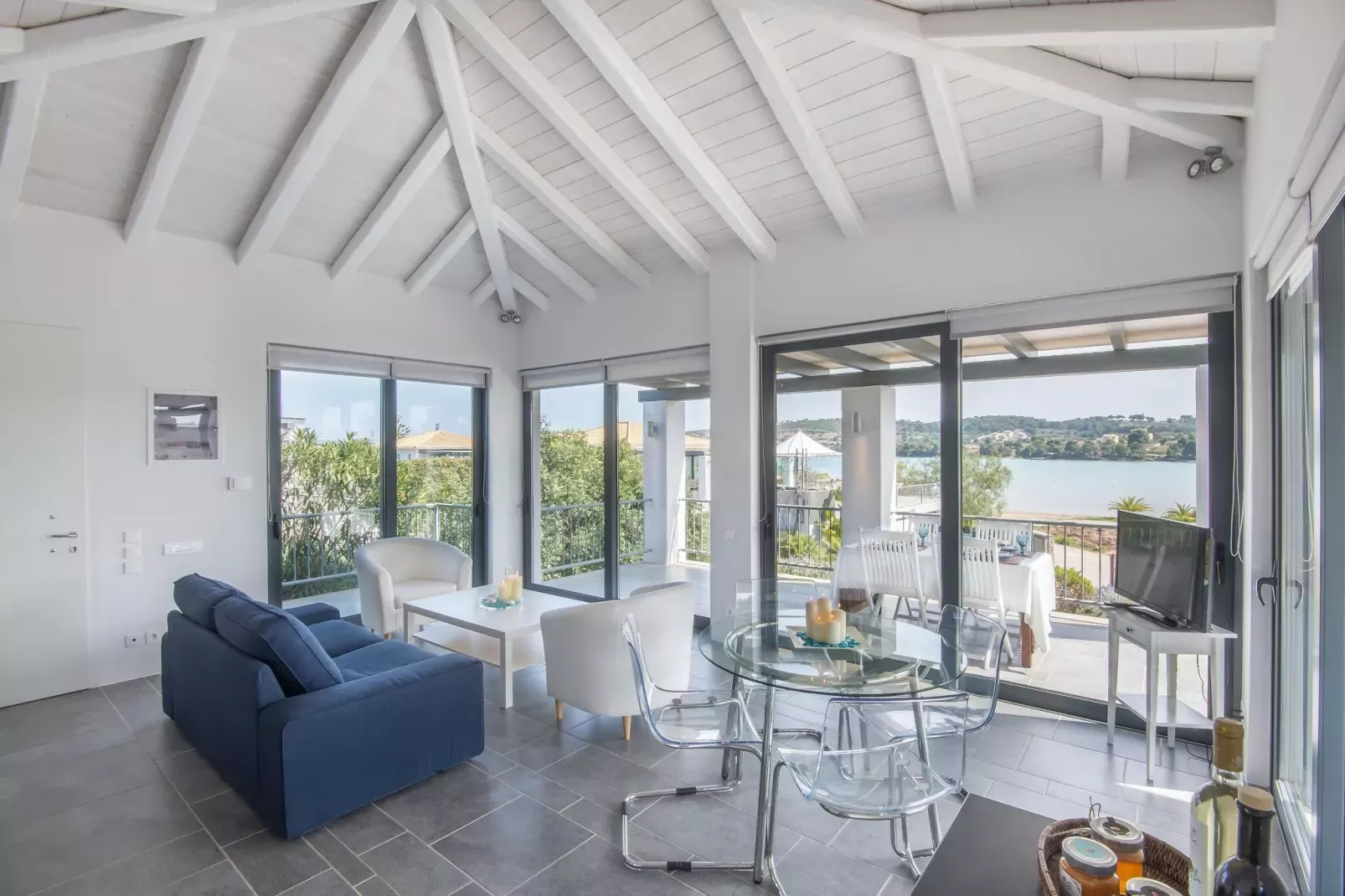Sea View  Maisonette-Palier