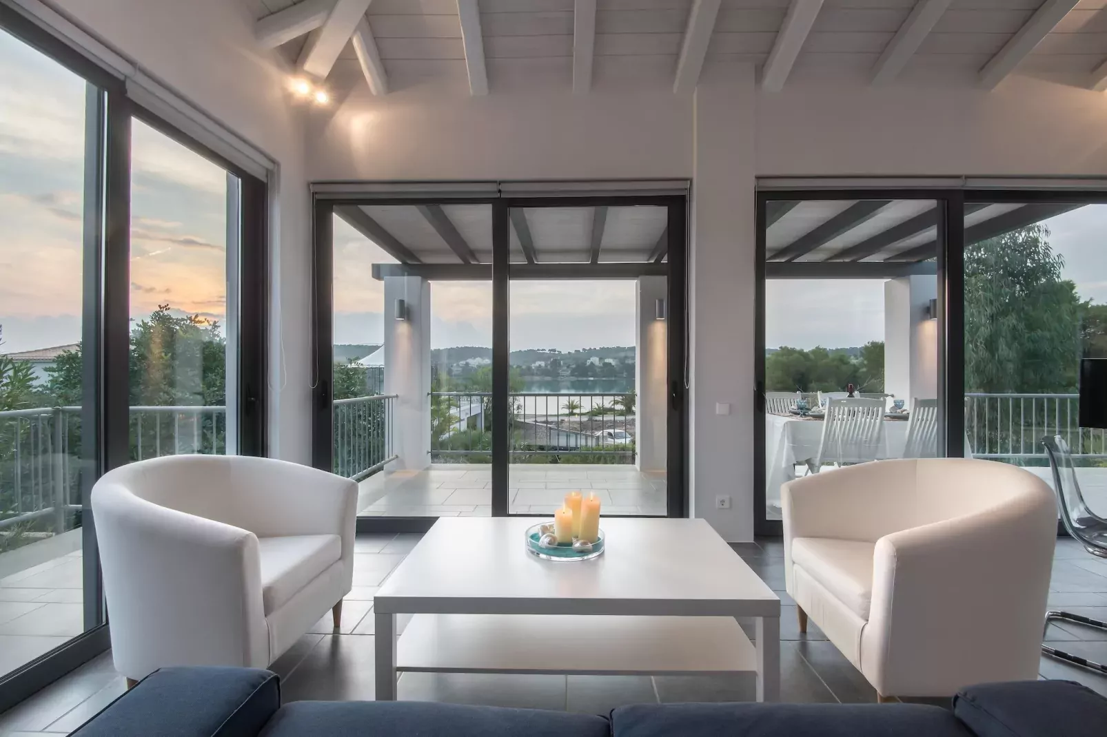 Sea View  Maisonette-Salon
