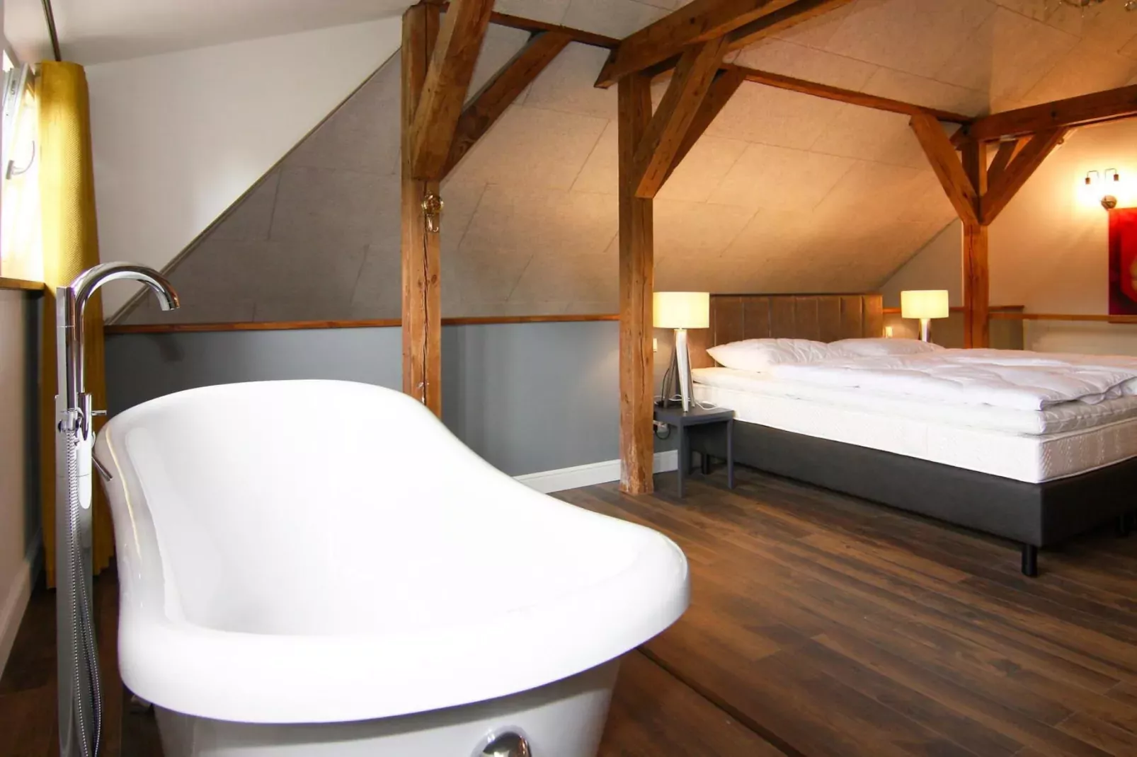 Birgit 7-8 Personen ganzes Haus 289 qm-Bedroom