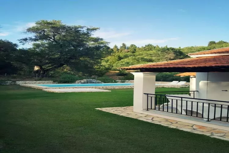 Villa Spirena-Exterior summer