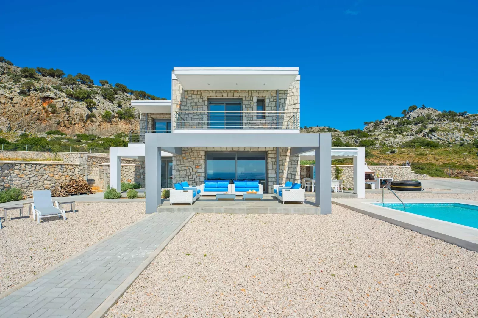 Villa Canyon View-Exterior summer