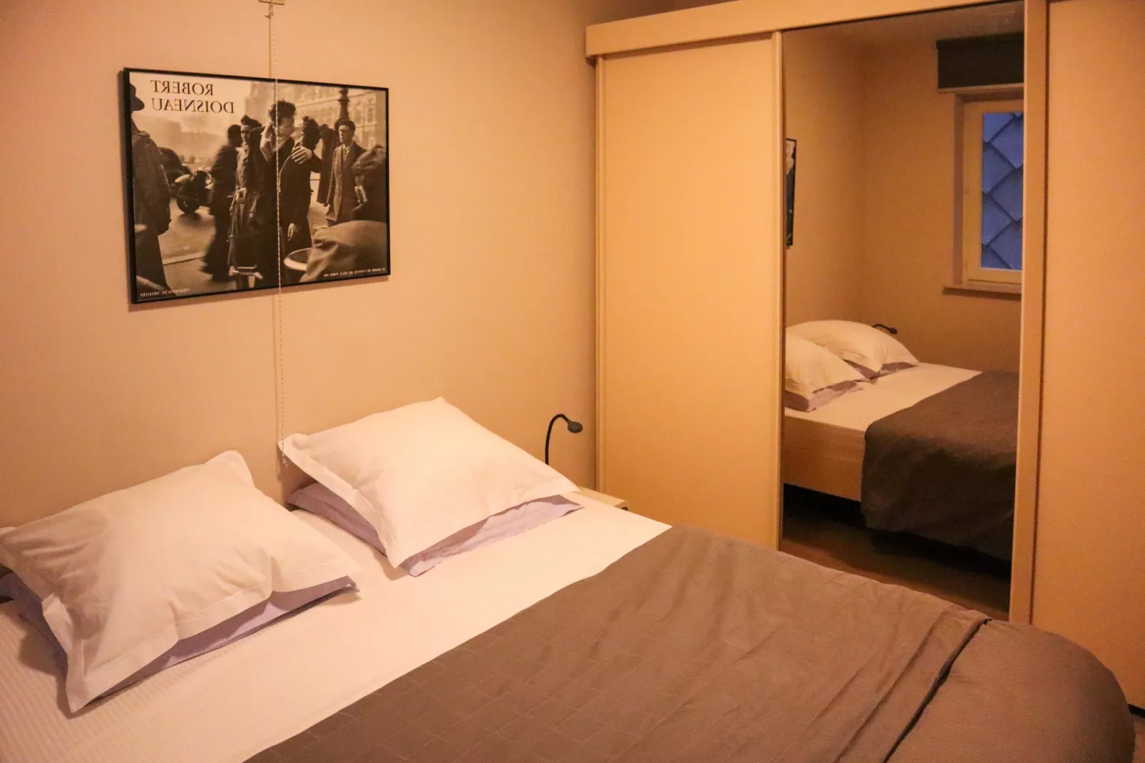 NEMROD 401-Bedroom