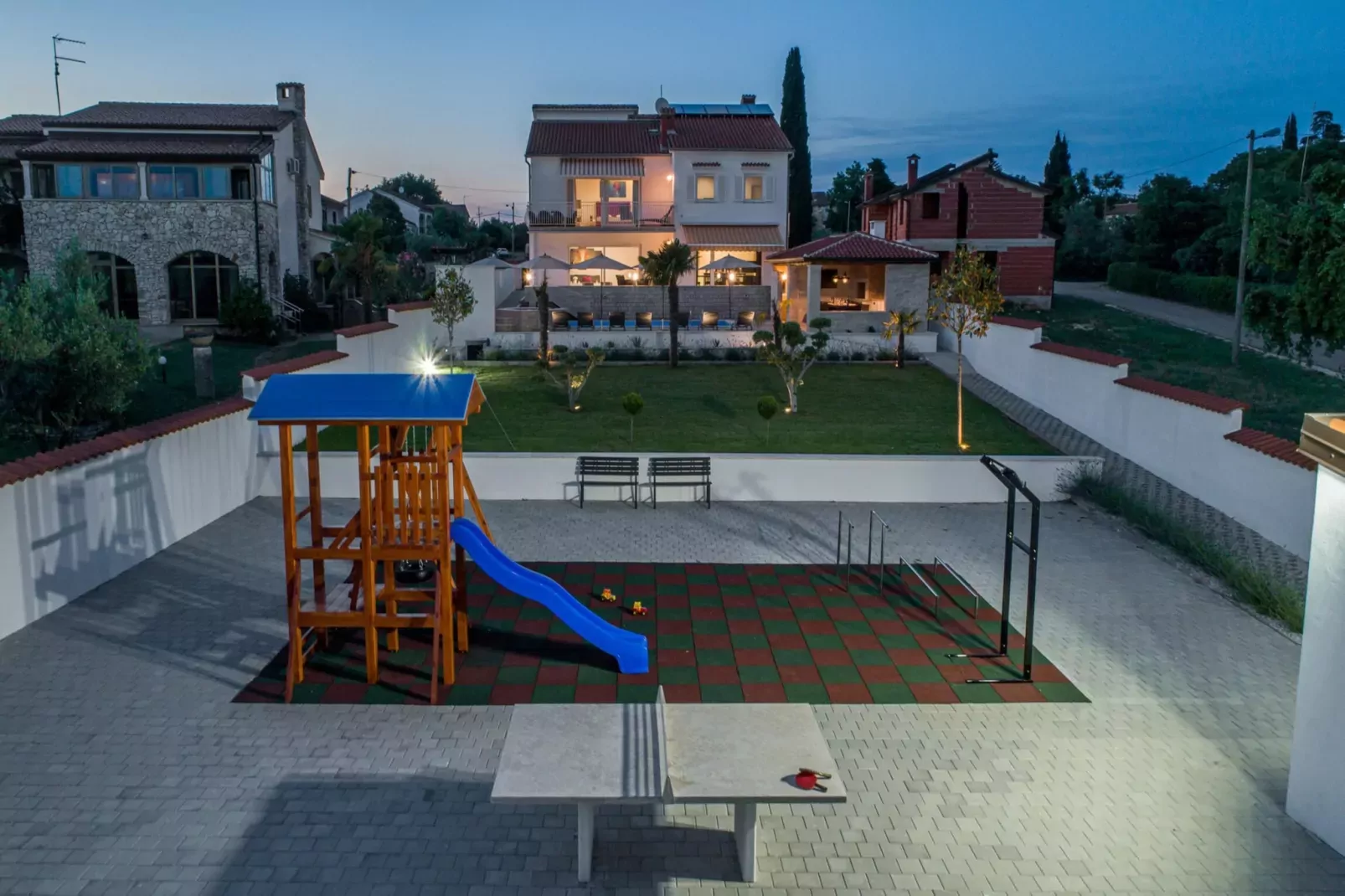 Villa Anela-Jardin d'été