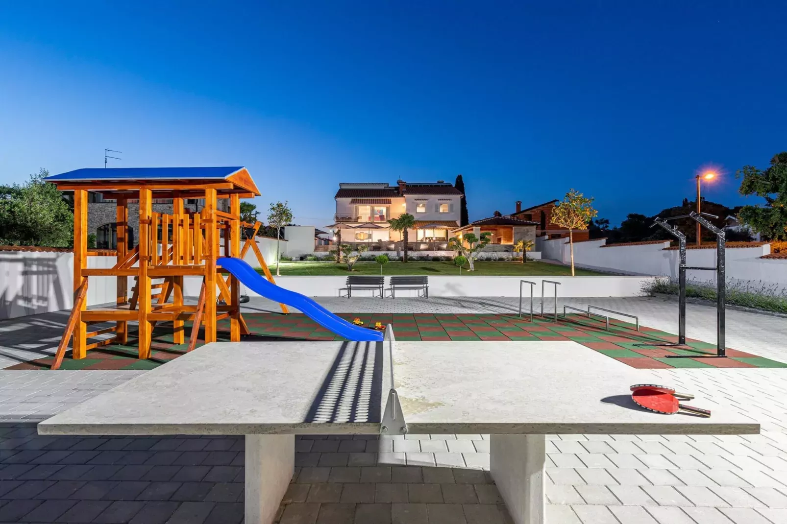 Villa Anela-Installations