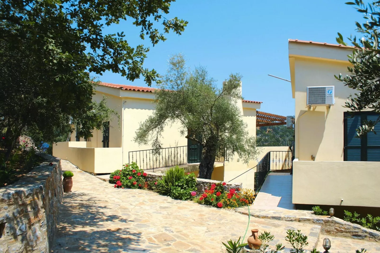 Apartments Aposperitis, Drosia-Aposperitis Appartements, ca. 40 qm, 4 pax-Exterior summer
