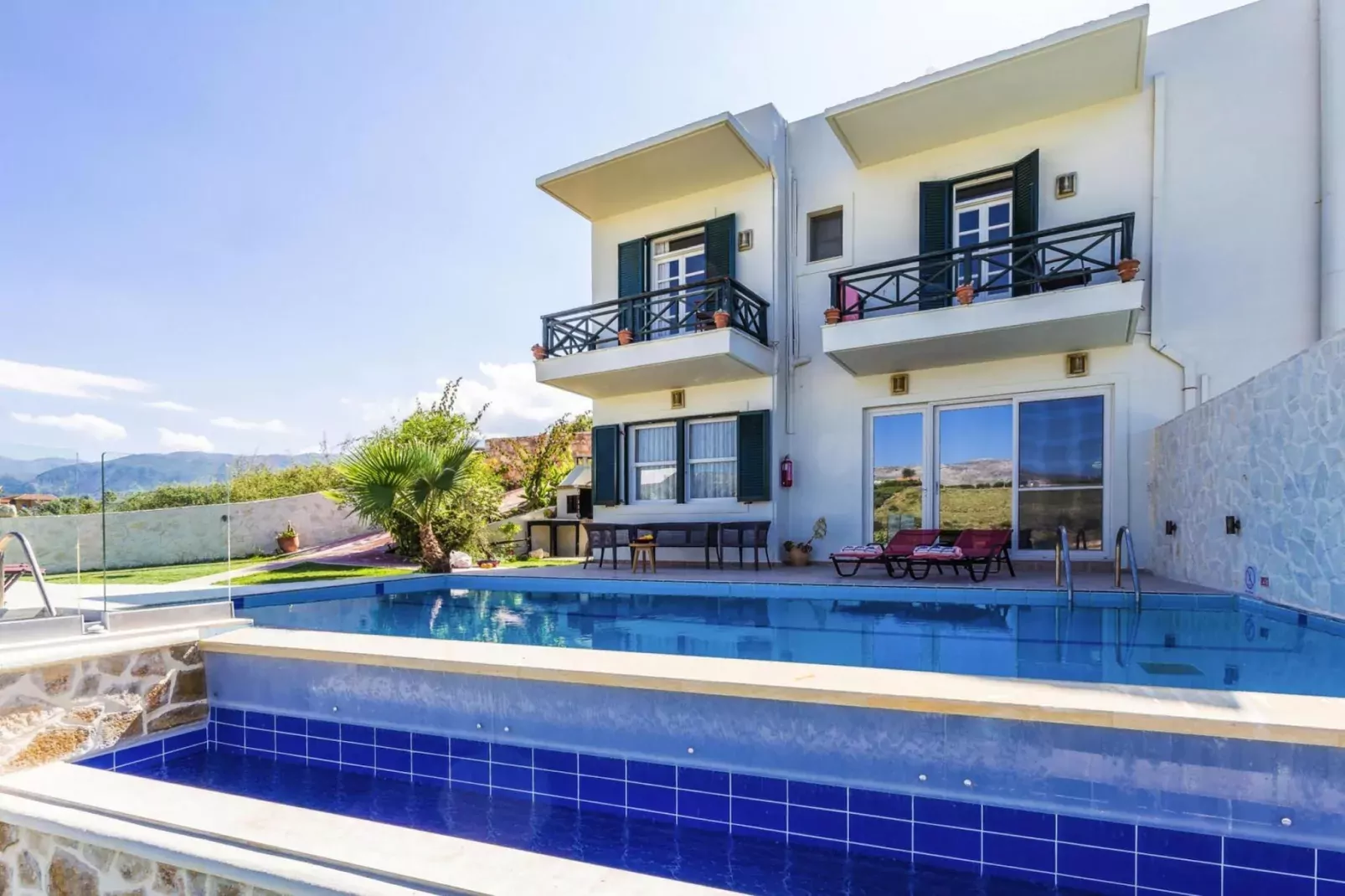 Villas Avra & Pyrgos, Episkopi-Villa Avra, ca. 120 qm, 6 pax-Außenbereich Sommer