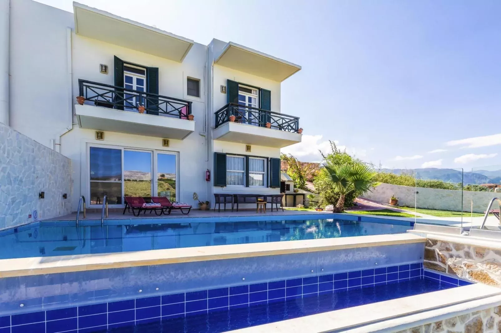 Villas Avra & Pyrgos, Episkopi-Villa Avra, ca. 120 qm, 6 pax-Außenbereich Sommer
