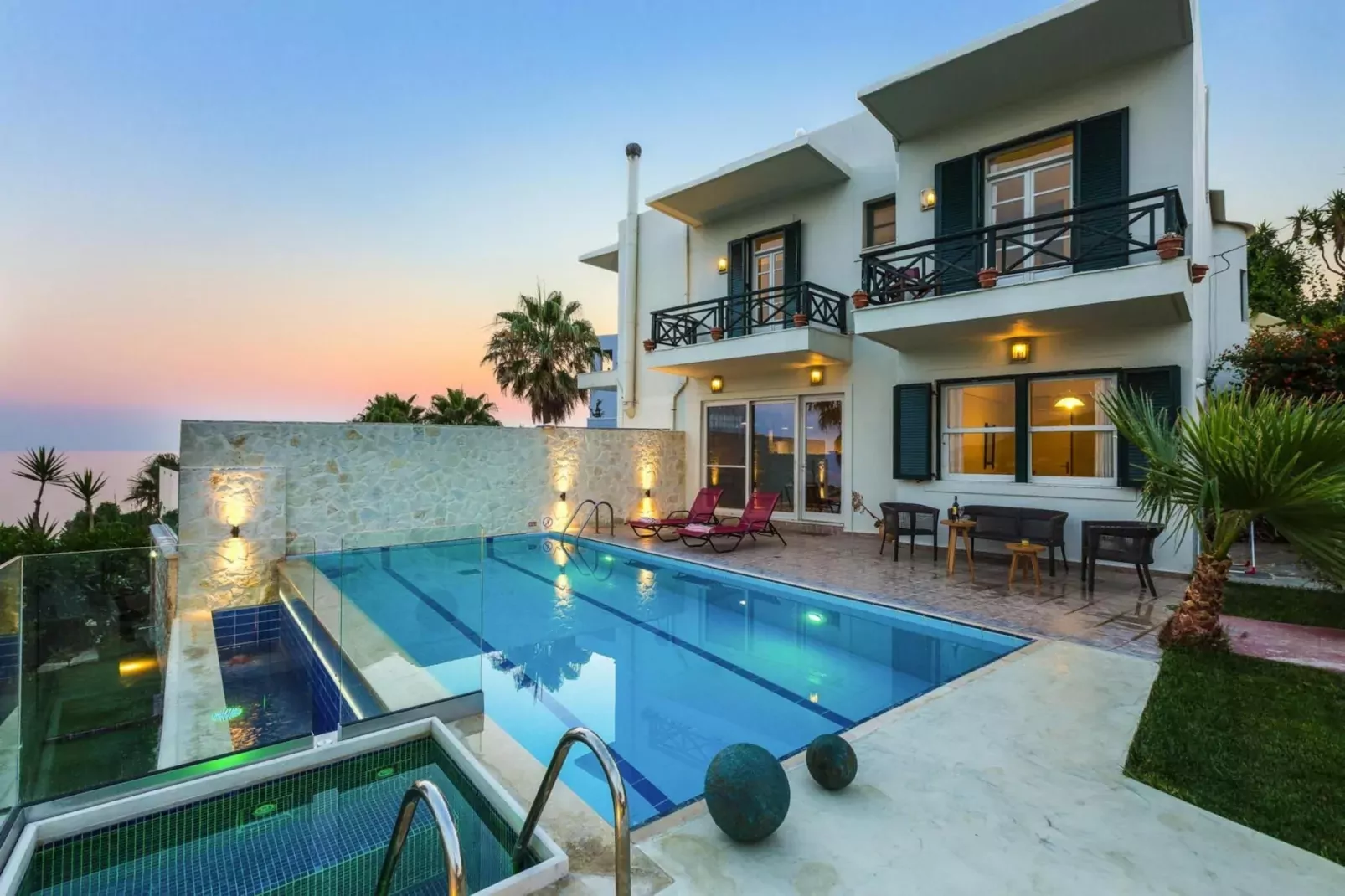Villas Avra & Pyrgos, Episkopi-Villa Avra, ca. 120 qm, 6 pax-Außenbereich Sommer
