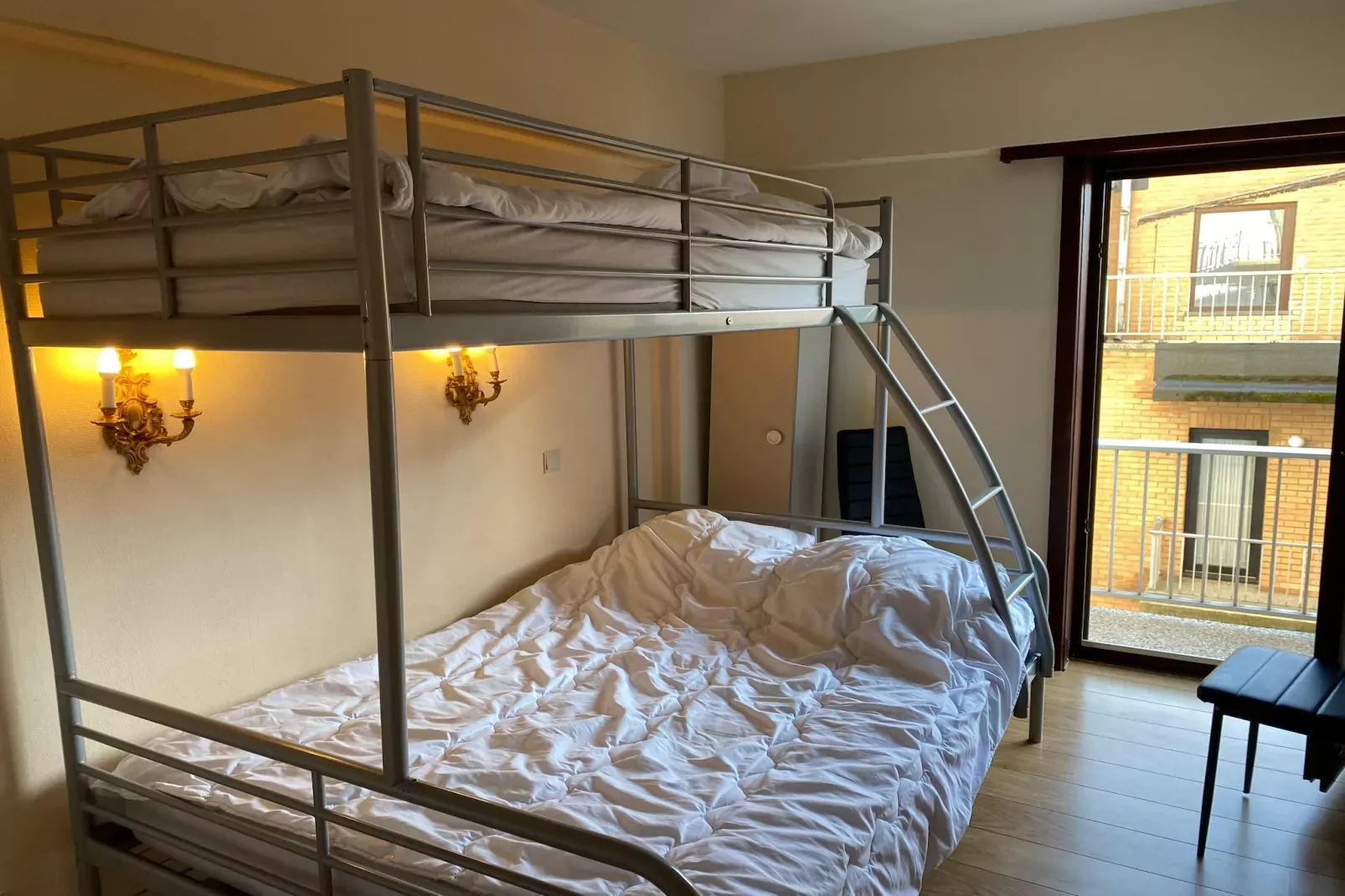 ZONNESTRAAL 503-Bedroom