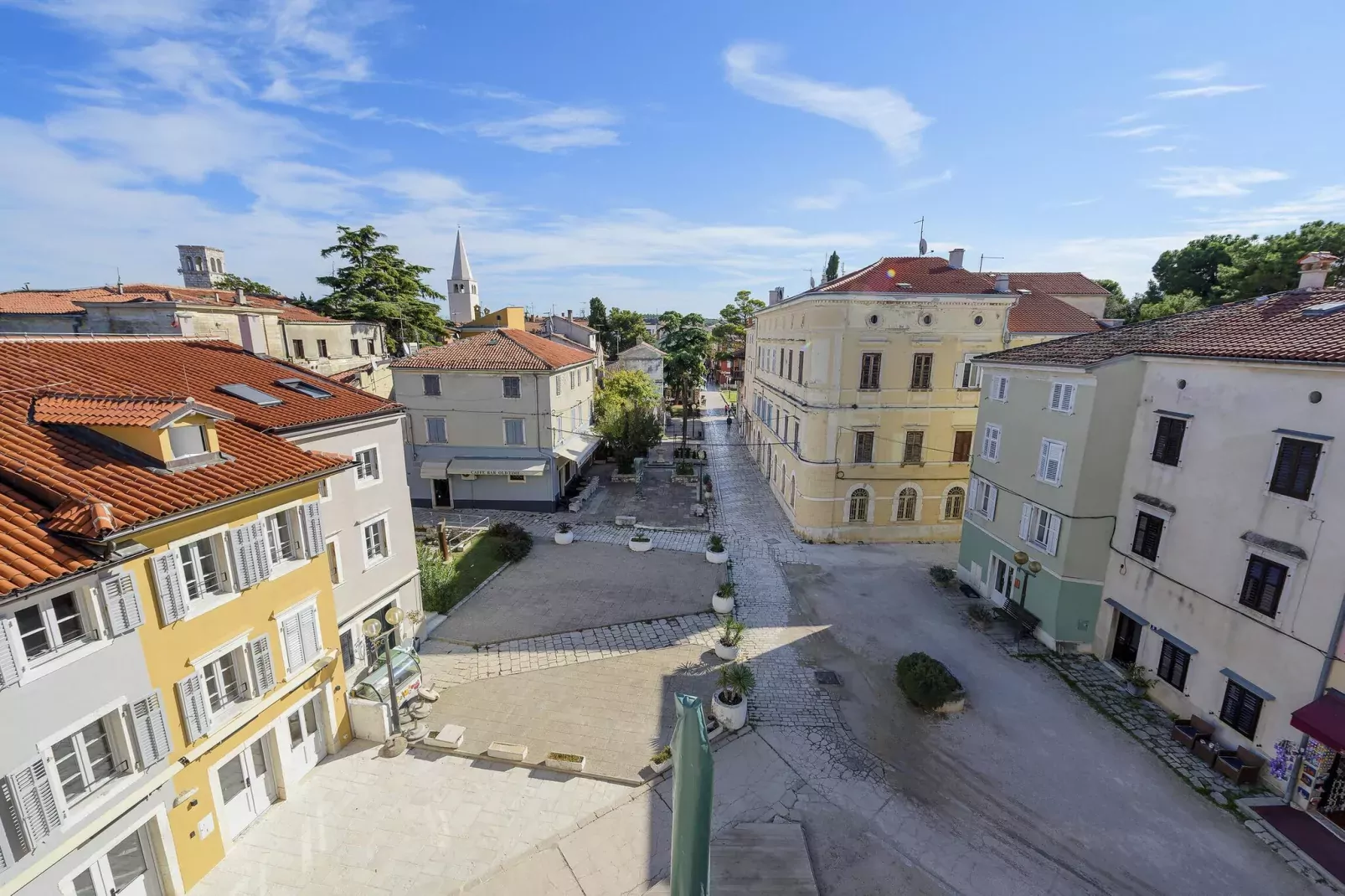 Urban Loft Marafor Poreč-Areas summer 1km