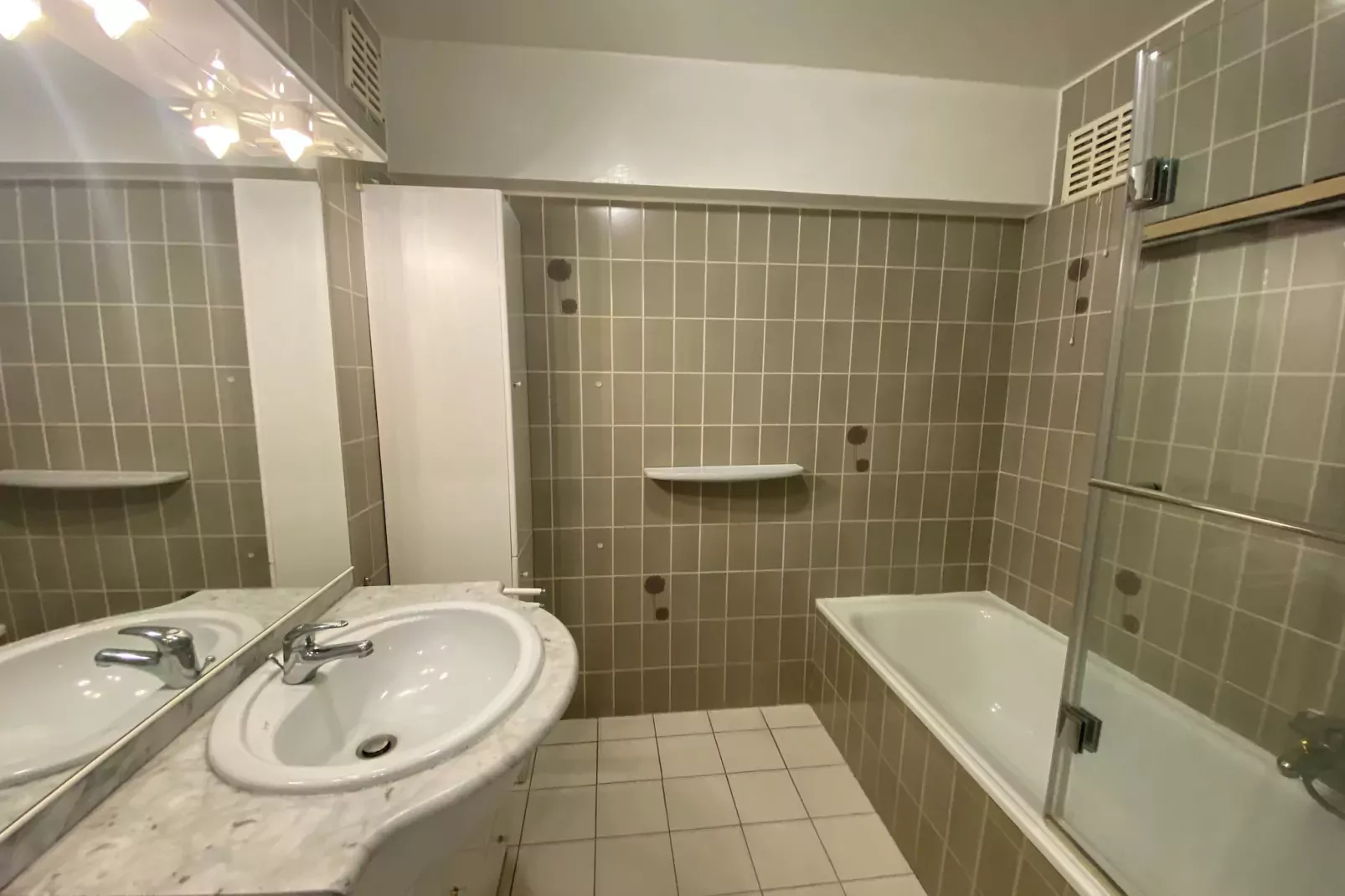 ZONNESTRAAL 503-Bathroom